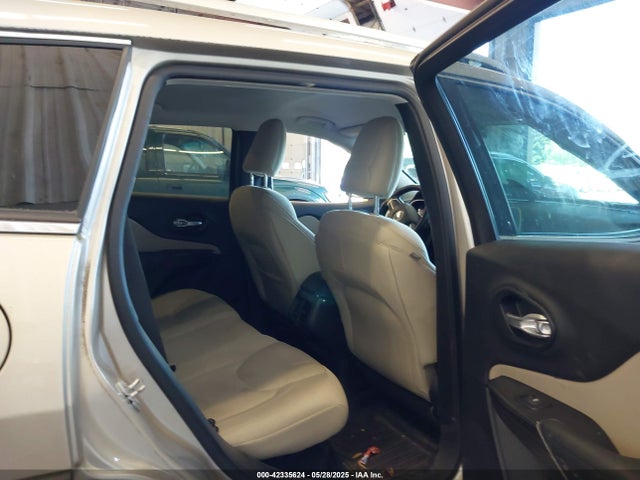 1C4PJMCS2FW709700 Jeep Cherokee