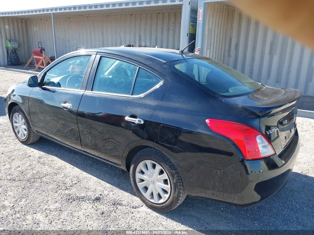 3N1CN7AP7EL825825 Nissan Versa 1.6 Sv