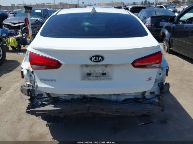 3KPFL4A78JE263205 KIA FORTE S