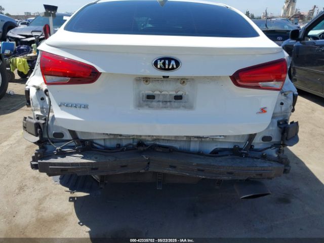 3KPFL4A78JE263205 KIA FORTE S