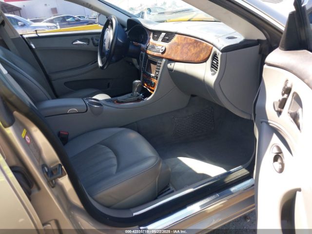 2006 MERCEDES-BENZ CLS 500 WDDDJ75X46A059753 Photo 4