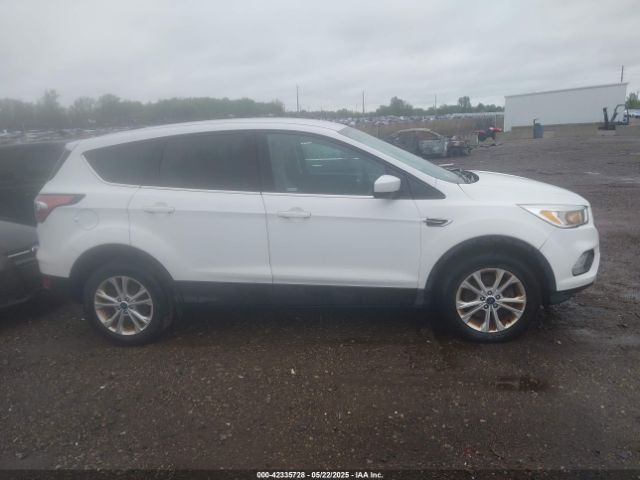 1FMCU9GD8HUB87051 Ford ESCAPE SE