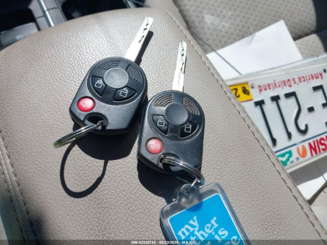 1FMCU9GD8HUC55087 Ford ESCAPE SE