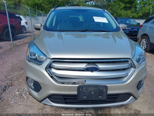 1FMCU9GD8HUC55087 Ford ESCAPE SE