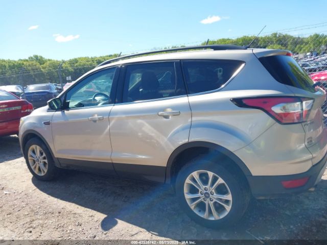 1FMCU9GD8HUC55087 Ford ESCAPE SE