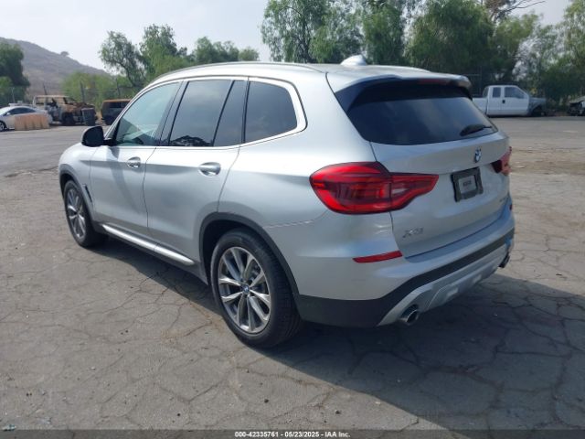 2019 BMW X3 5UXTR9C55KLP91754 Photo 2