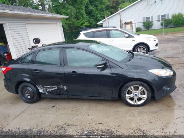 1FADP3F2XEL125199 Ford FOCUS SE