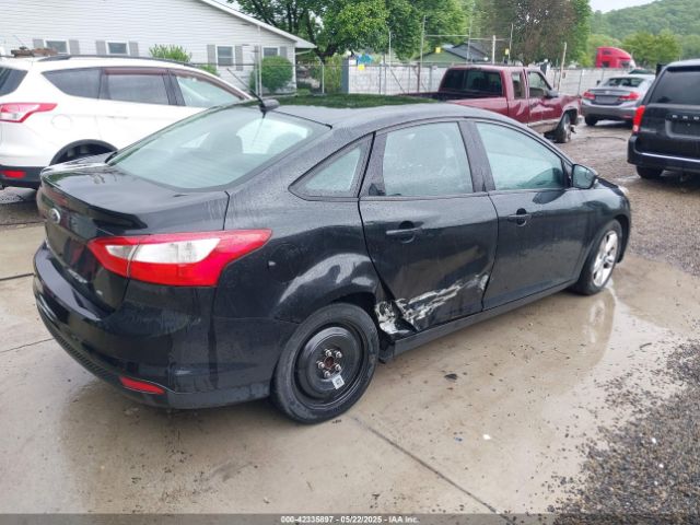 1FADP3F2XEL125199 Ford FOCUS SE