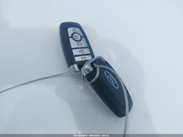 3FA6P0HD4HR114257 Ford FUSION SE