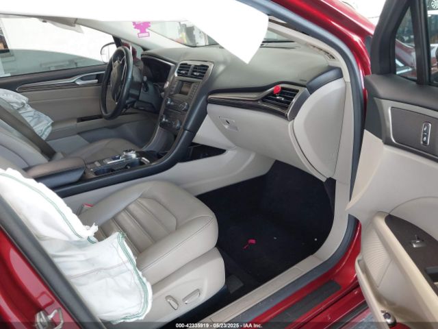 3FA6P0HD4HR114257 Ford FUSION SE