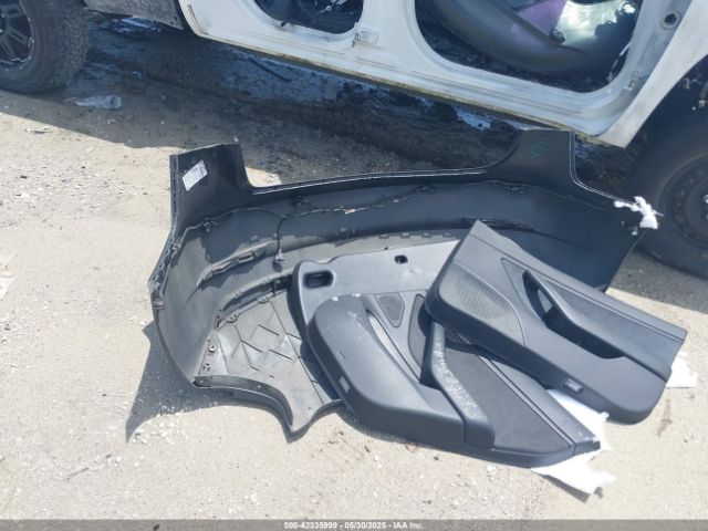 5YJ3E1EBXKF407245 Tesla 2019