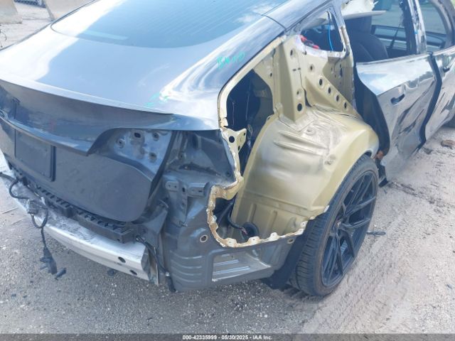 5YJ3E1EBXKF407245 Tesla 2019