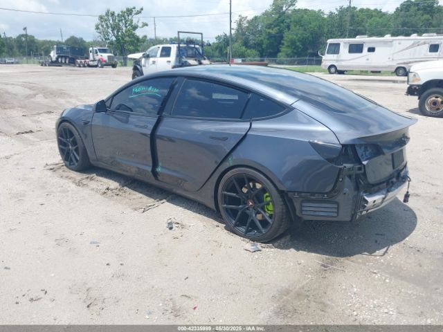 5YJ3E1EBXKF407245 Tesla 2019