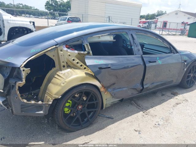 5YJ3E1EBXKF407245 Tesla 2019