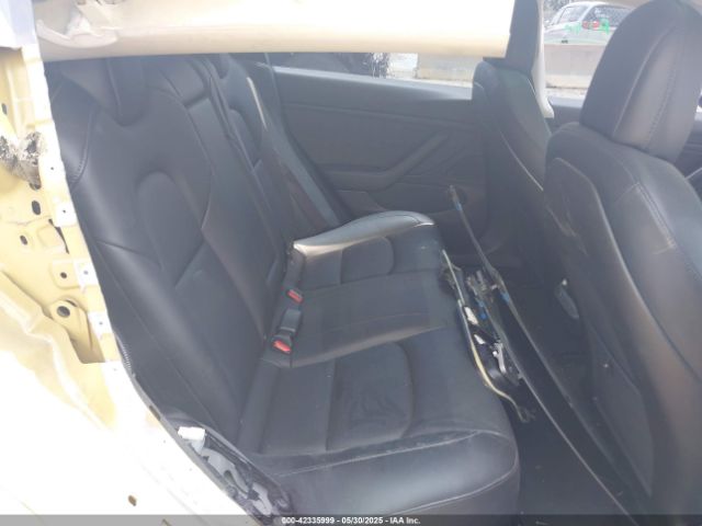 5YJ3E1EBXKF407245 Tesla 2019