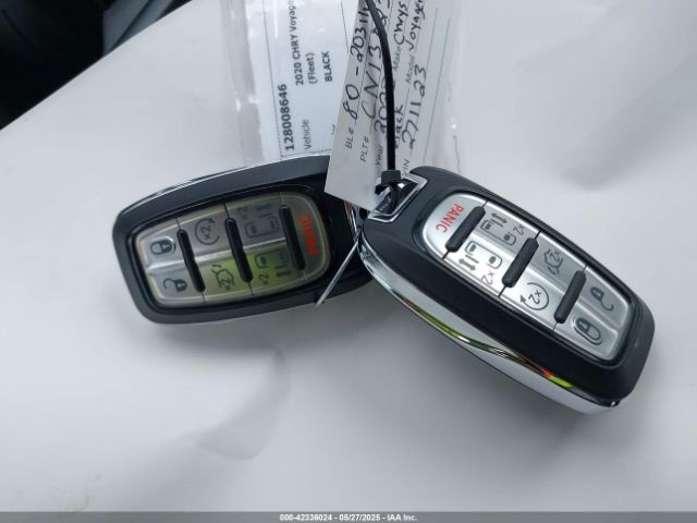 2C4RC1DG1LR271123 Chrysler Voyager Lxi