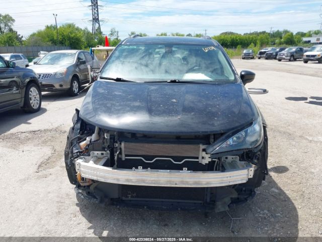 2C4RC1DG1LR271123 Chrysler Voyager Lxi