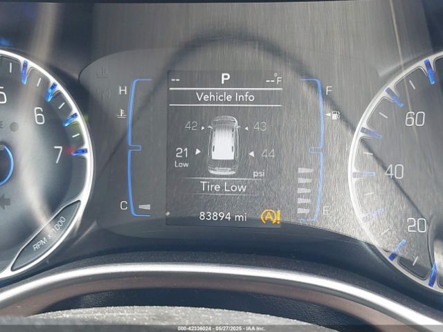 2C4RC1DG1LR271123 Chrysler Voyager Lxi