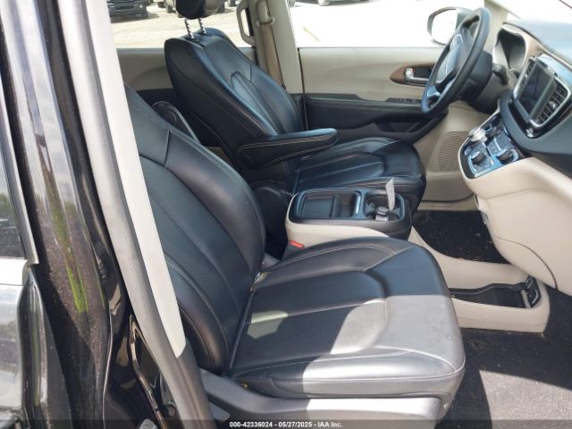 2C4RC1DG1LR271123 Chrysler Voyager Lxi