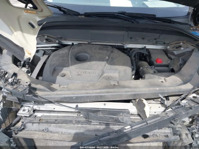 2018 VOLVO XC60 YV4102RL5J1044873 Photo 9