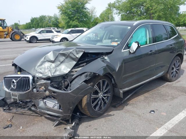 2018 VOLVO XC60 YV4102RL5J1044873 Photo 1