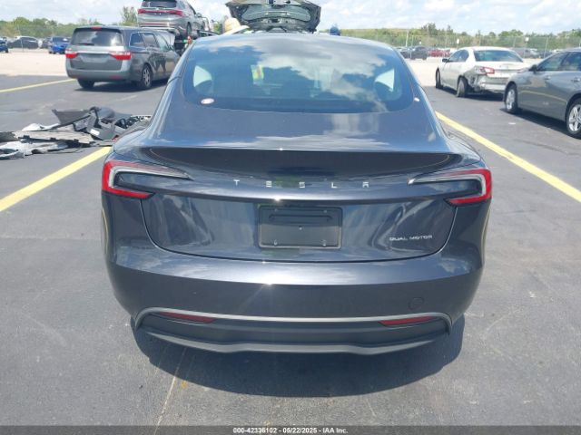 5YJ3E1EB8RF797501 Tesla 2024