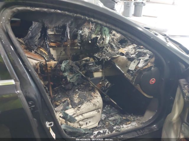 2010 JAGUAR XF SAJWA0GB7ALR77474 Photo 4