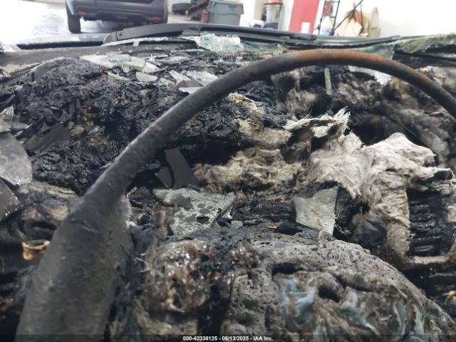 2010 JAGUAR XF SAJWA0GB7ALR77474 Photo 6