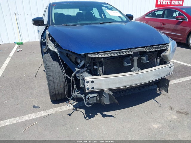 1N4AA6AP8JC380310 Nissan 2018