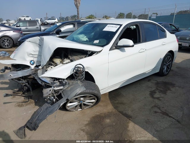WBA8E1G32HNU17352 BMW 2017