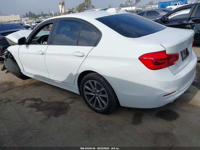WBA8E1G32HNU17352 BMW 2017