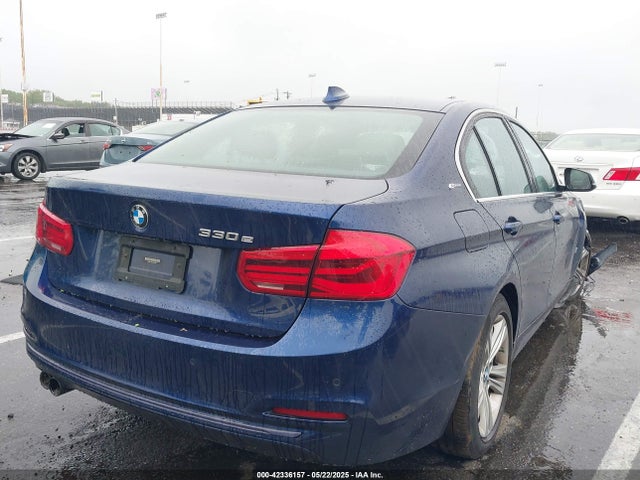 BMW 330e 2018 WBA8E1C50JA167694 Image 4