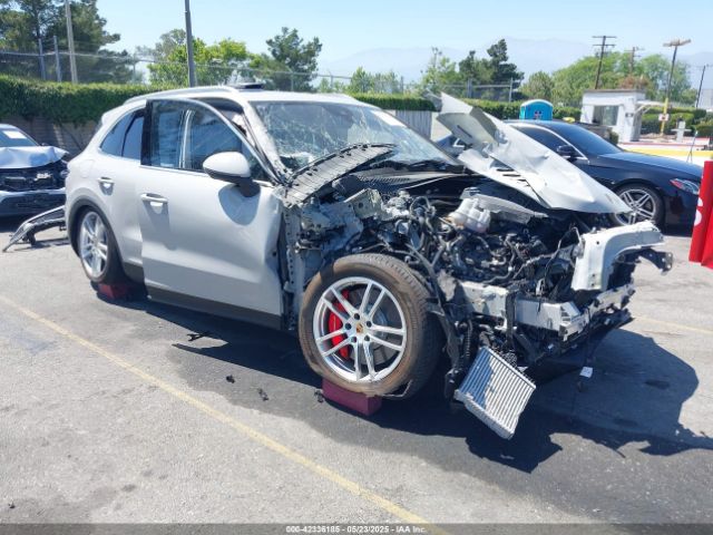 2024 PORSCHE CAYENNE WP1AL2AYXRDA35628 Photo 0