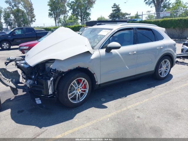 2024 PORSCHE CAYENNE WP1AL2AYXRDA35628 Photo 1