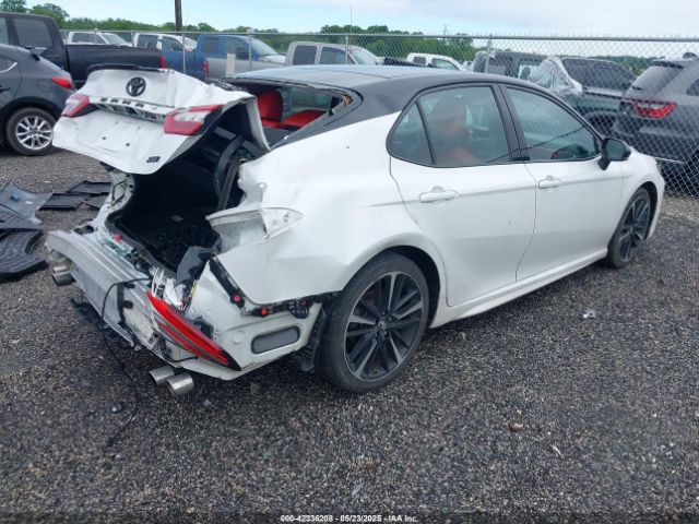 2018 TOYOTA CAMRY 4T1B61HK1JU077100 Photo 3