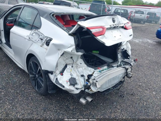 2018 TOYOTA CAMRY 4T1B61HK1JU077100 Photo 5