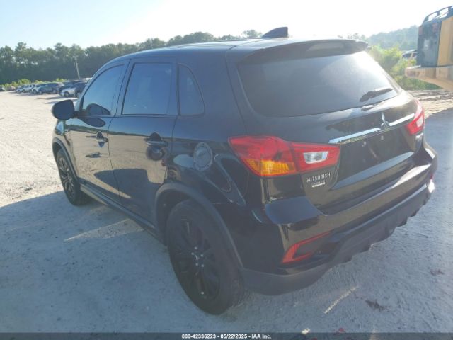 2018 MITSUBISHI OUTLANDER SPORT JA4AR3AU4JU011018 Photo 2