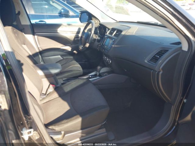 2018 MITSUBISHI OUTLANDER SPORT JA4AR3AU4JU011018 Photo 4