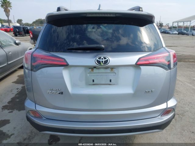 JTMWFREV4JD113719 Toyota Rav4 Adventure/xle