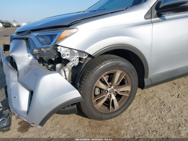 JTMWFREV4JD113719 Toyota Rav4 Adventure/xle
