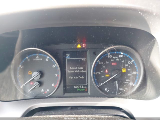 JTMWFREV4JD113719 Toyota Rav4 Adventure/xle