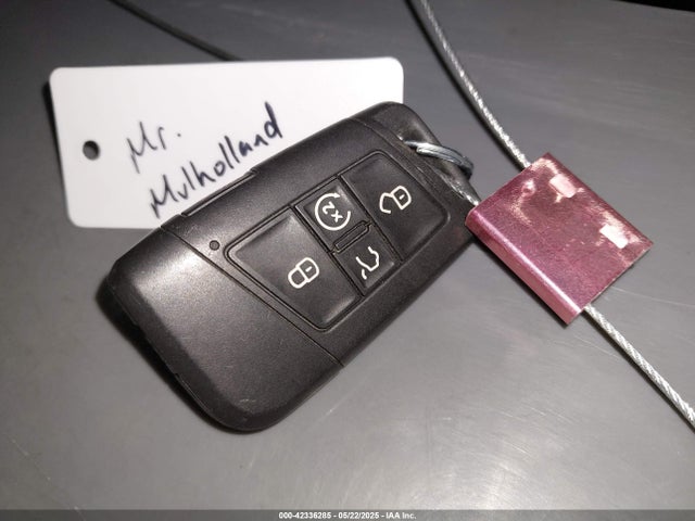 Volkswagen 2018 2018 1V2NR2CA2JC568583 Image 11