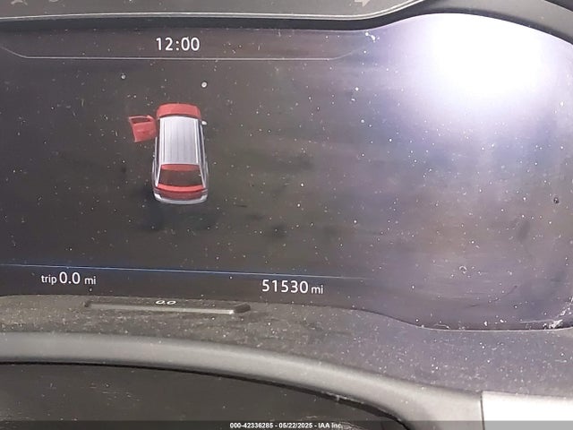 Volkswagen 2018 2018 1V2NR2CA2JC568583 Image 15