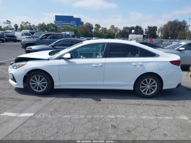 5NPE24AF1JH673099 Hyundai SONATA SE