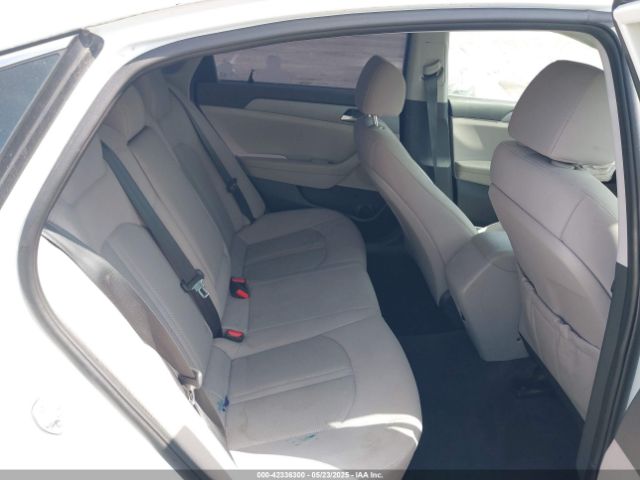 5NPE24AF1JH673099 Hyundai SONATA SE