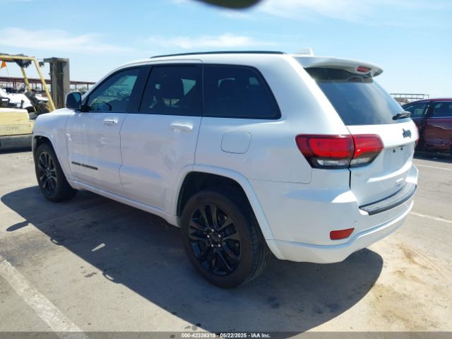 2018 JEEP GRAND CHEROKEE 1C4RJEAG8JC380640 Photo 2