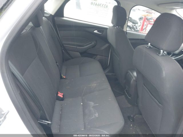 1FADP3F28GL276450 Ford FOCUS SE