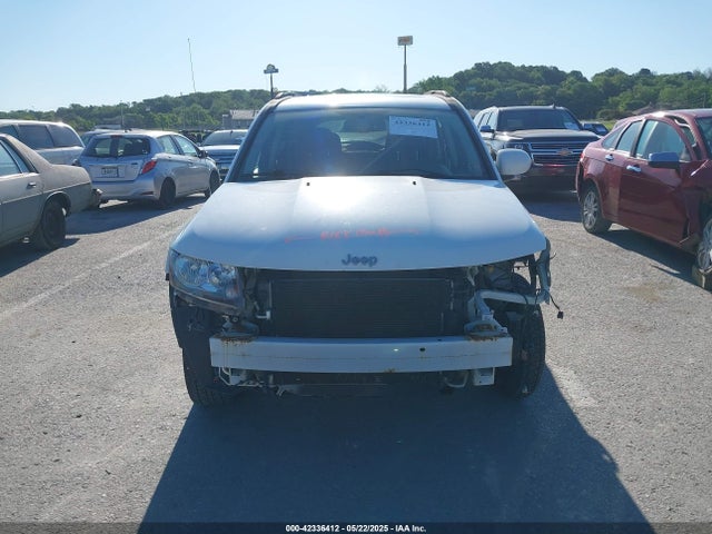 1C4NJDEB3HD109478 Jeep 2017