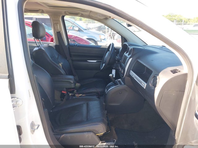 1C4NJDEB3HD109478 Jeep 2017