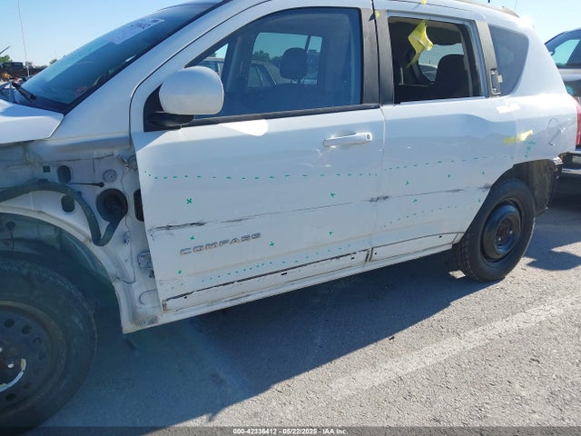 1C4NJDEB3HD109478 Jeep 2017